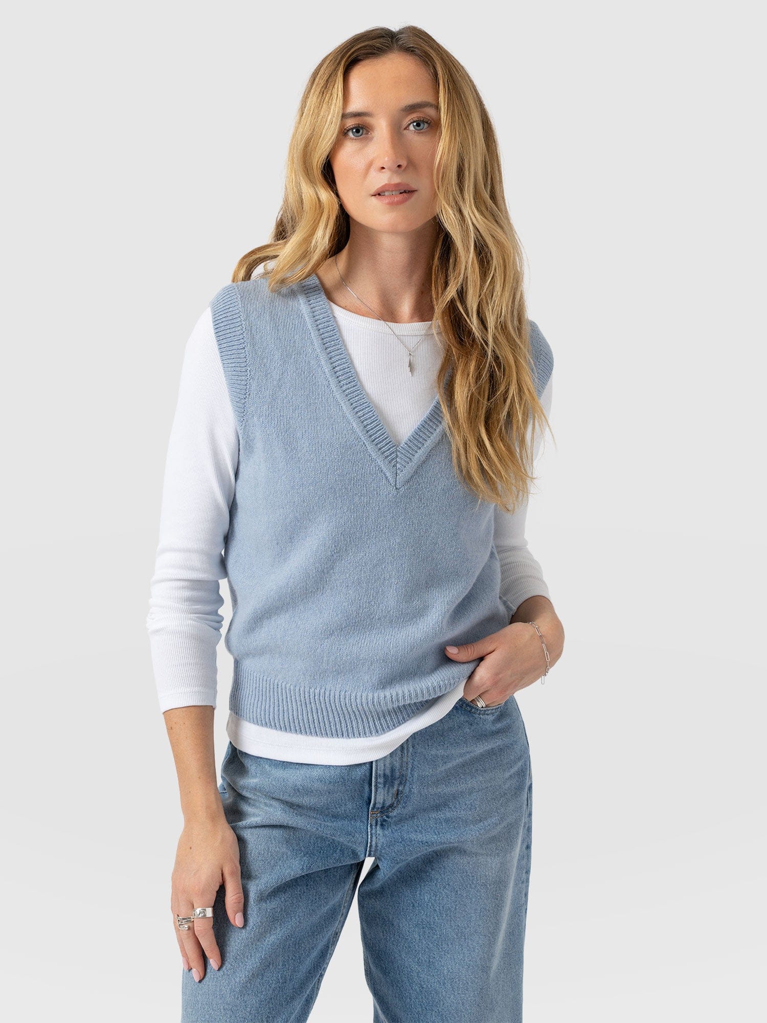 Oxford Cashmere V Neck Sleeveless Knit - Blue - Women's Jumpers | Saint + Sofia® EU